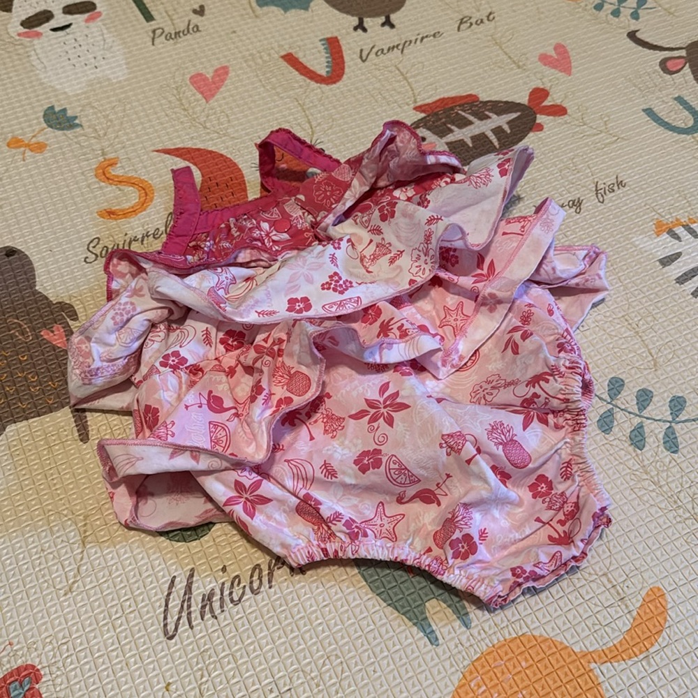 Tank top / Rompers - Picture 7 of 9